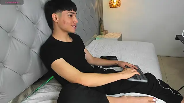 SamBlack_ webcam