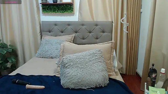 sasi_luna webcam