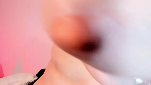 NicoleDiior webcam