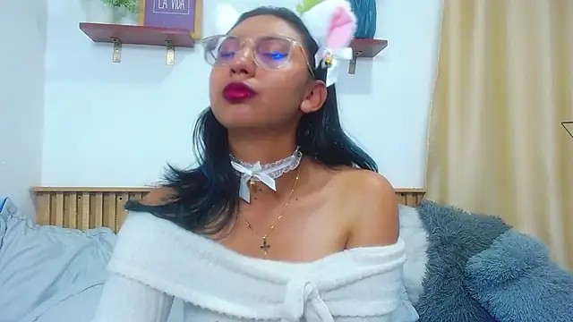 Violet_2003 webcam
