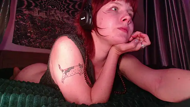 Uranalove - Female webcam sex chat