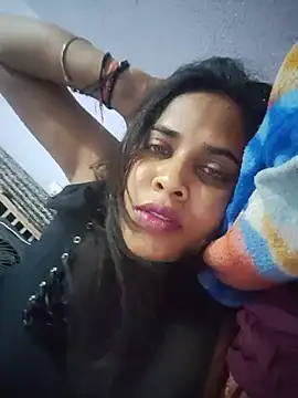 cute_radhikaa webcam