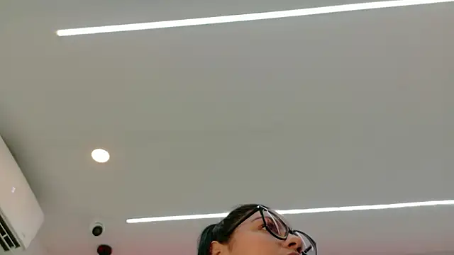 AlmaRose_ webcam