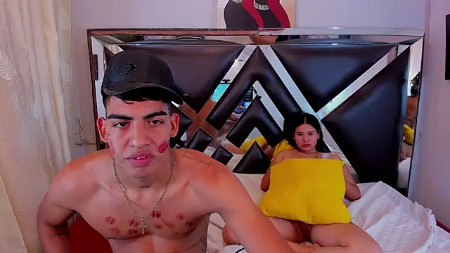 Milo_and_Mily webcam