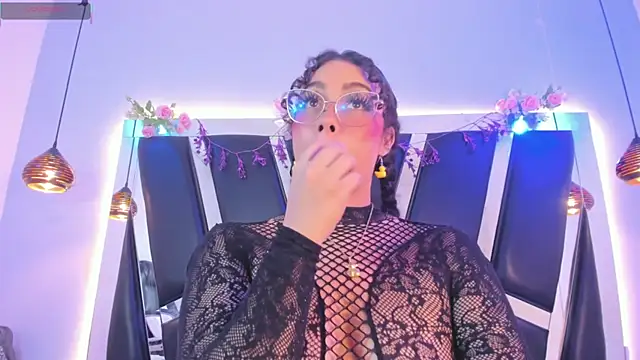 antonelllepiercee webcam