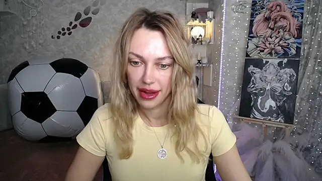 NickyAdamidi webcam