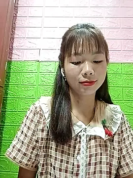 amylinee01 - AmyLinee01's free webcam - UK Sex Cams