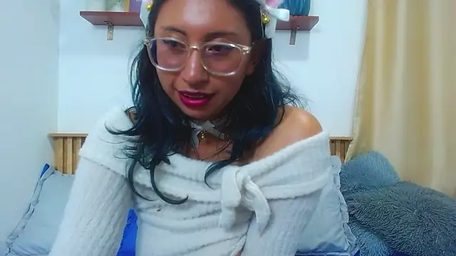 Violet_2003 webcam