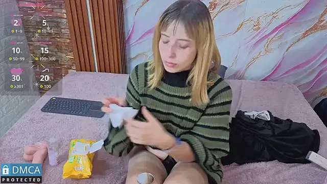 nena_cupcake_ webcam