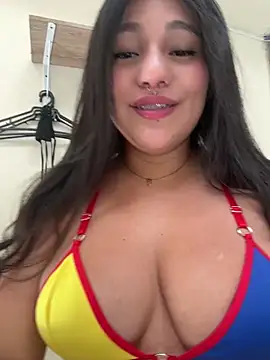 Emily_Gomezz