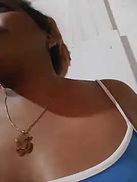 ELLA_KELLY webcam