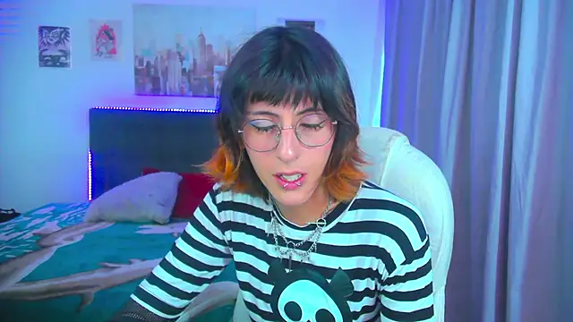 goth_minerva webcam