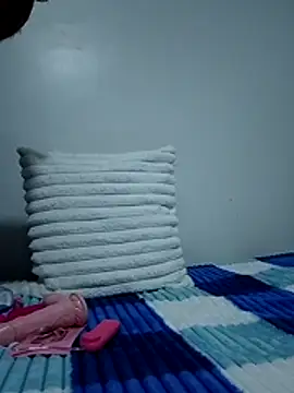 VelvetEmpire webcam
