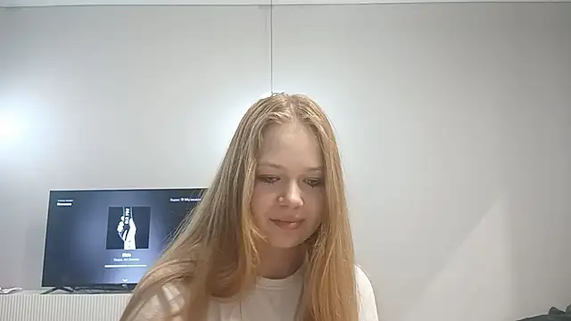 KarinaBestie webcam