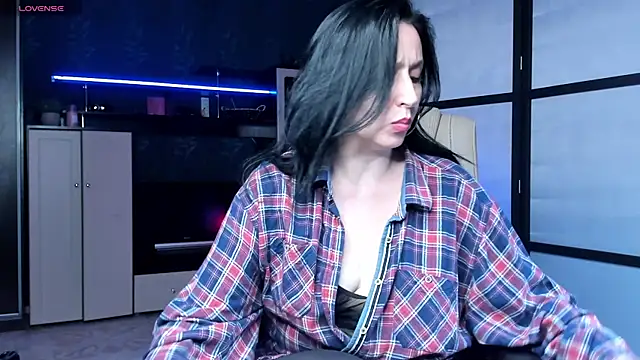 Lucky_Milf webcam
