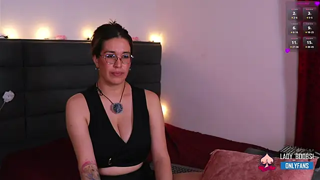 kathieandpovcock1 webcam