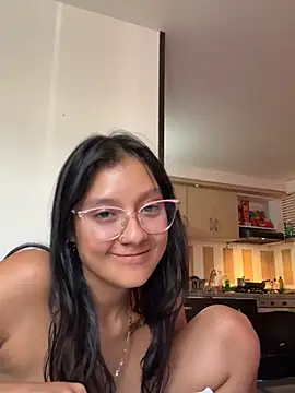 charlottekiss99 webcam