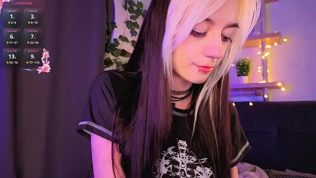 TristaRoht webcam