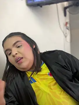 lia_sexx (F teen) - PLUG ANAL
