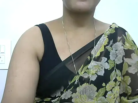 reshmika_reddy - Reshmika_reddy's free webcam - UK Sex Cams