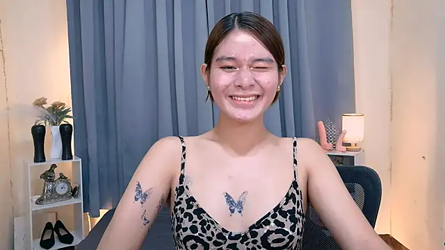 Mimi_Mckinley webcam