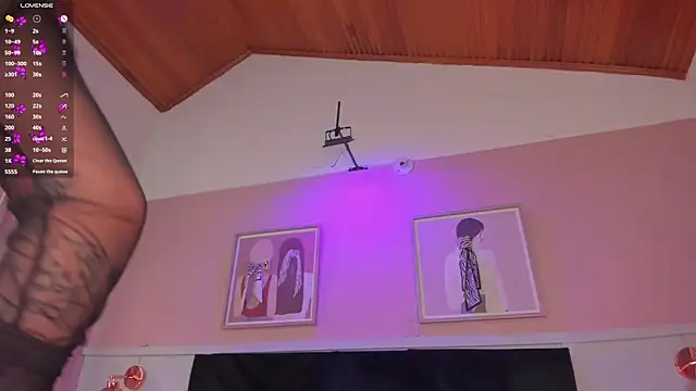 elodie_walker webcam