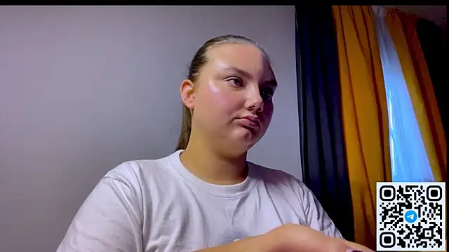 Dreamyblushfairy webcam
