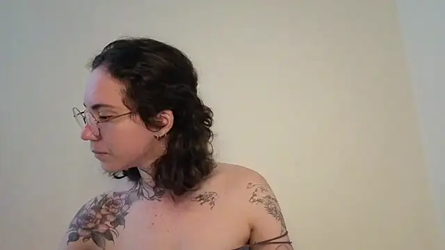 Dirty_Pink webcam
