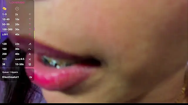 lanna_brunette webcam
