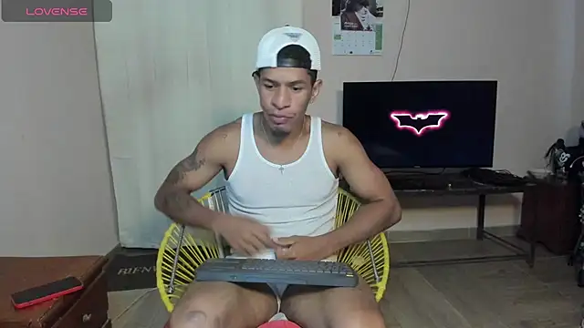 antonio_aguilarx webcam