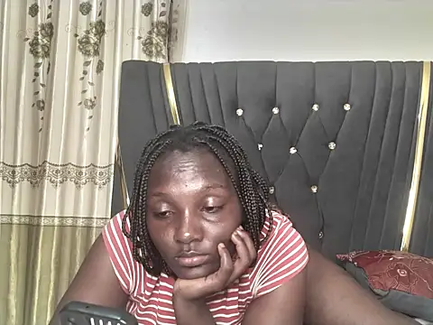 sexyleah25 webcam
