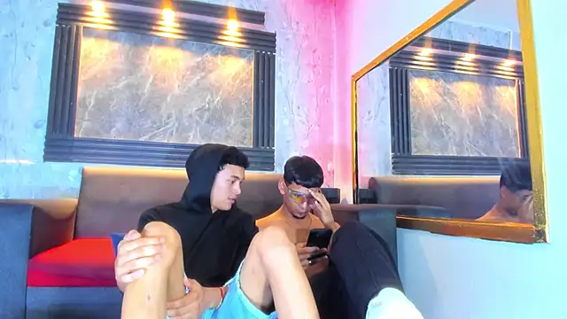 Yeff_26 live cam on StripChat