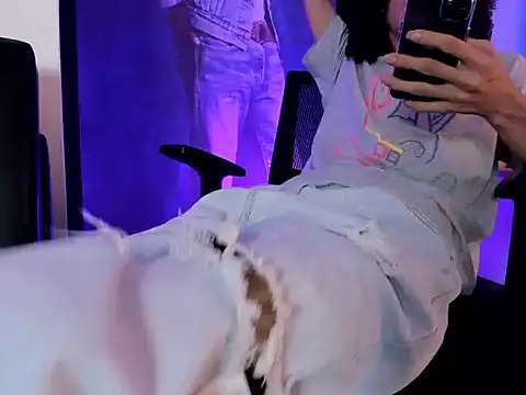anddy_hugecock webcam