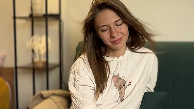 LovelyKatea webcam