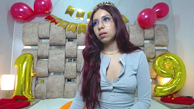 KathyAiden webcam