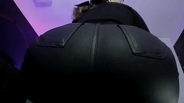 _Jade_16 webcam