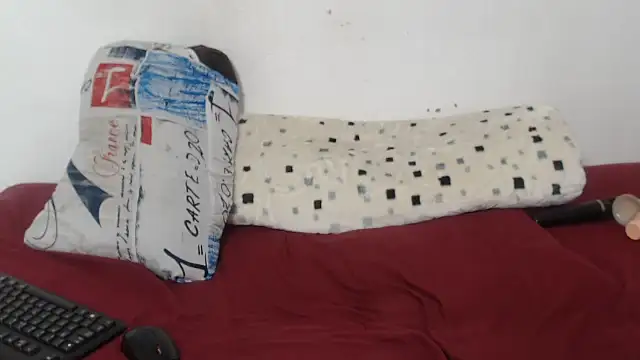 SweetThickEbony01 webcam