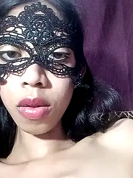 priyasexy1100 webcam
