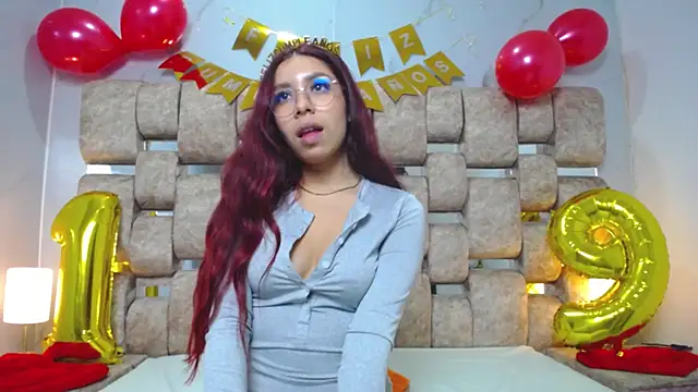 KathyAiden webcam