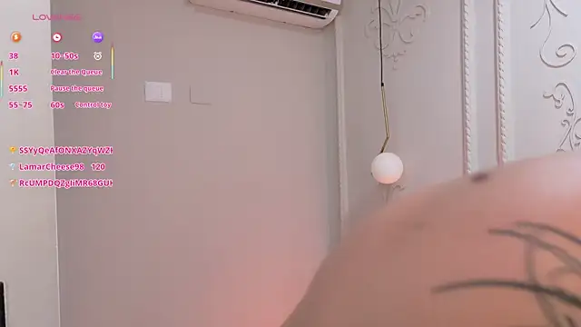 Emily-Cooper- webcam