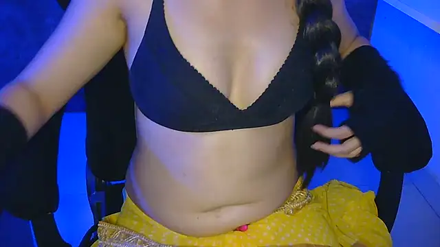 indianrose143 - IndianRose143's free webcam - UK Sex Cams