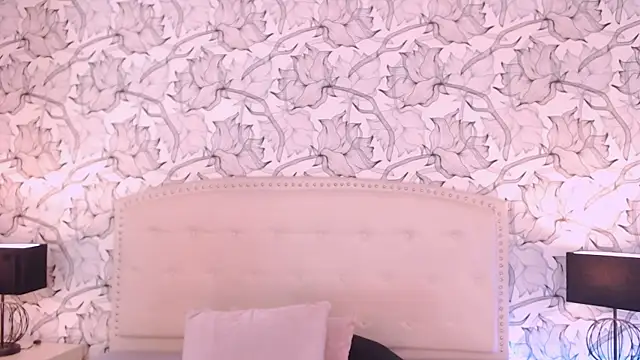 Venusandrea29 webcam