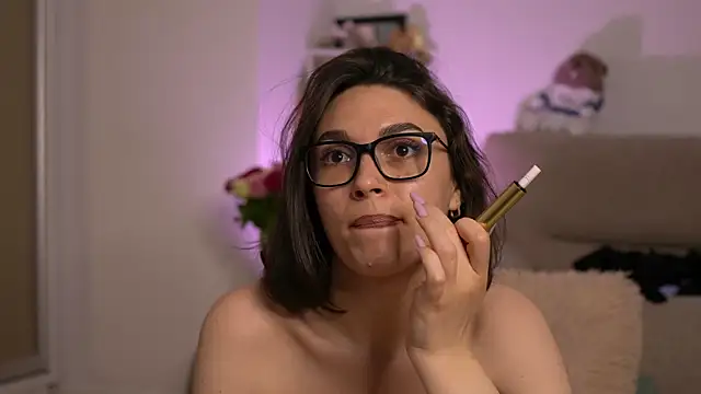 mona_lisss - Mona_Lisss's free webcam - UK Sex Cams