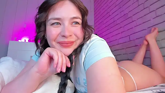 NatalForsy live cam on StripChat