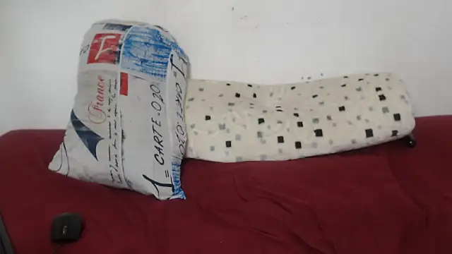 SweetThickEbony01 webcam