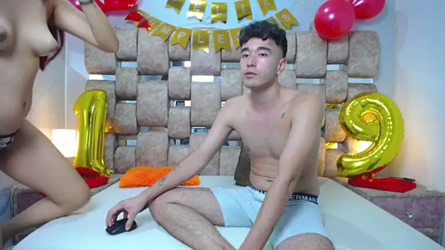 KathyAiden webcam