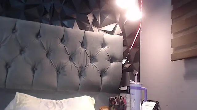 kathaleyagrayy live cam on StripChat