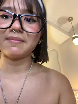 Ivi_Aiko webcam