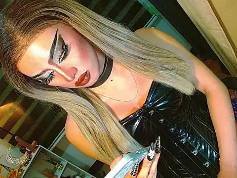 HOLLYWOOD_QUEEN_88 webcam