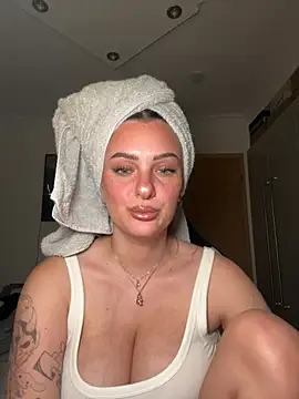 OliviaaFischer 🎎 live sex cam
